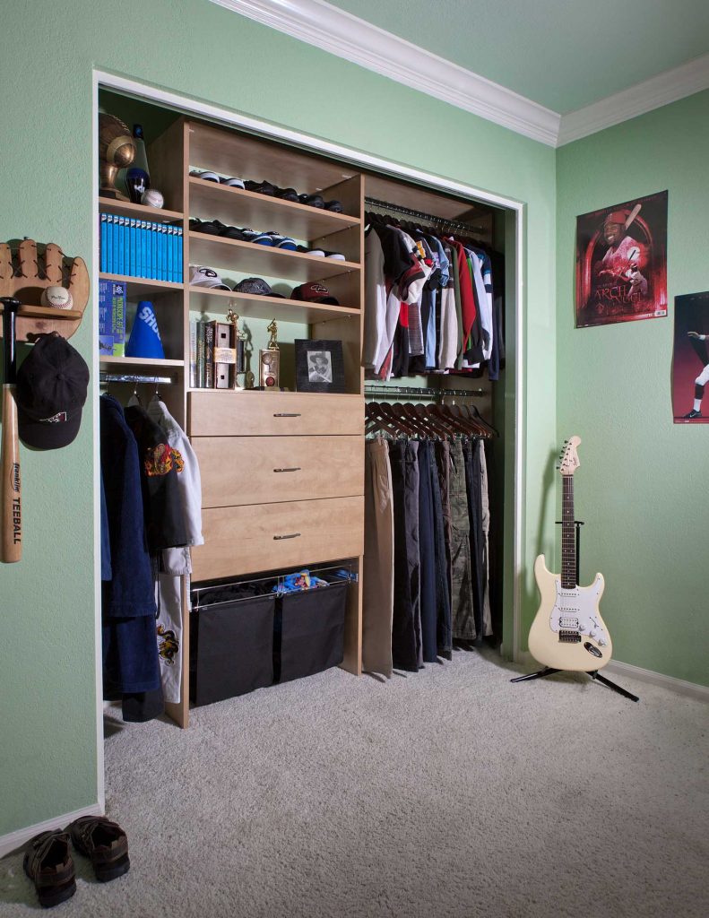 Custom Closet 17 - Zinga's Tampa - Blinds, Shutters, Closets